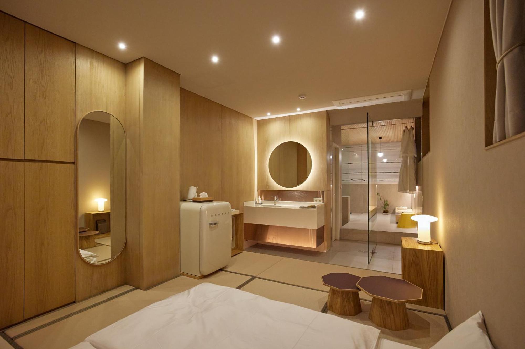 Pbr7 Hotel Unusual Stay Γκιονγκγού Εξωτερικό φωτογραφία