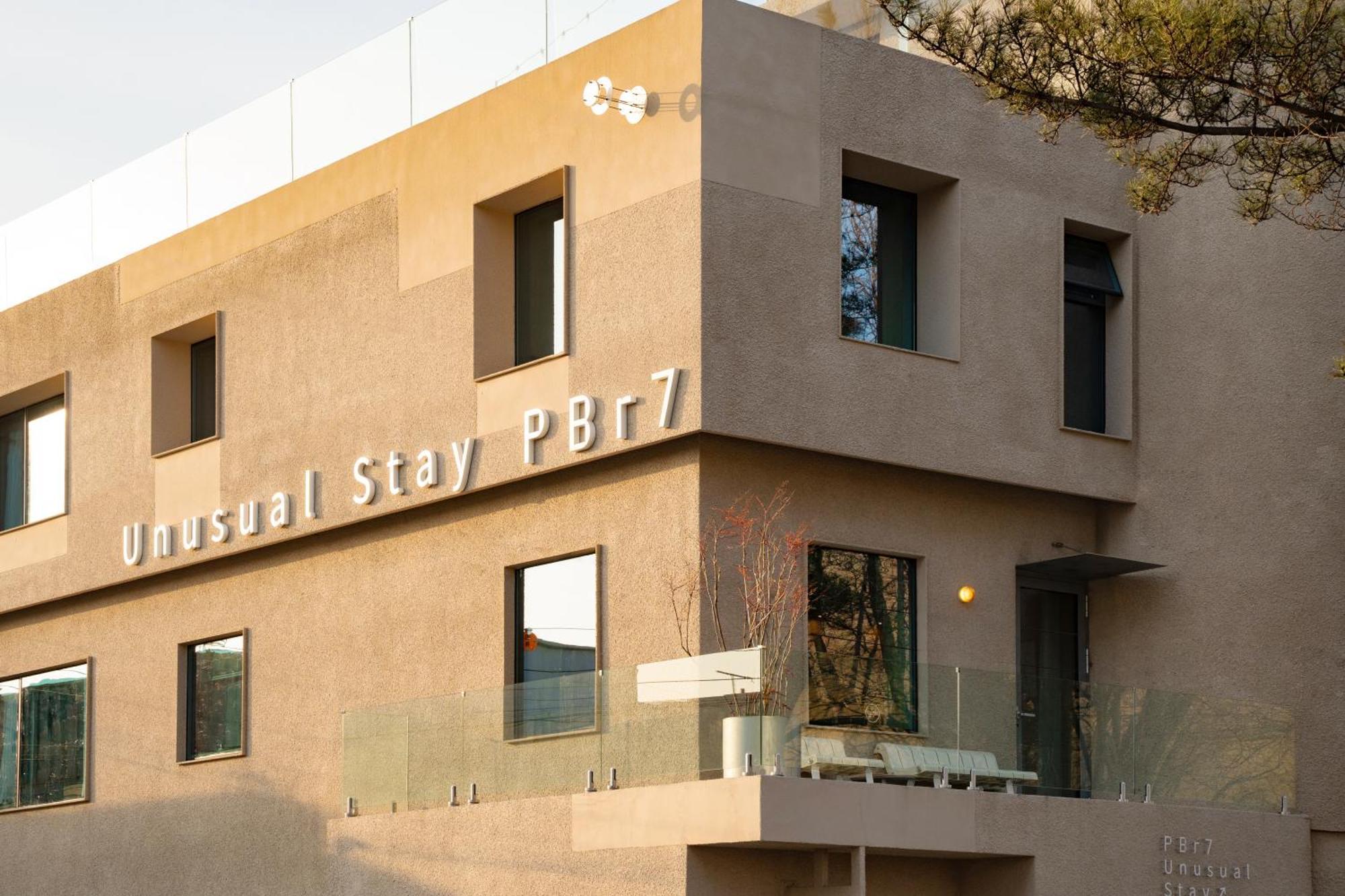 Pbr7 Hotel Unusual Stay Γκιονγκγού Εξωτερικό φωτογραφία